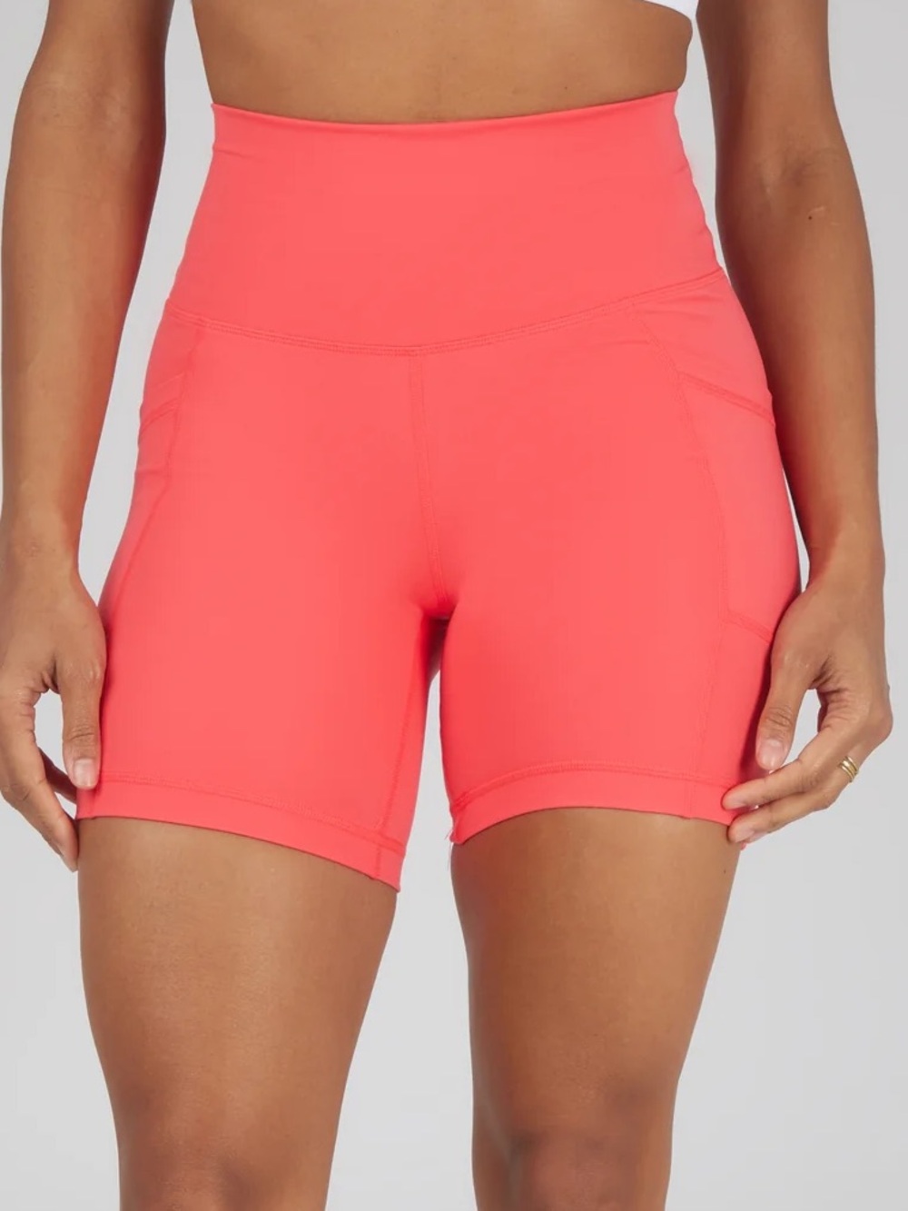 90Degree By Reflex 7" Side Pocket Biker Short | Everyday Athletic Size M NWT